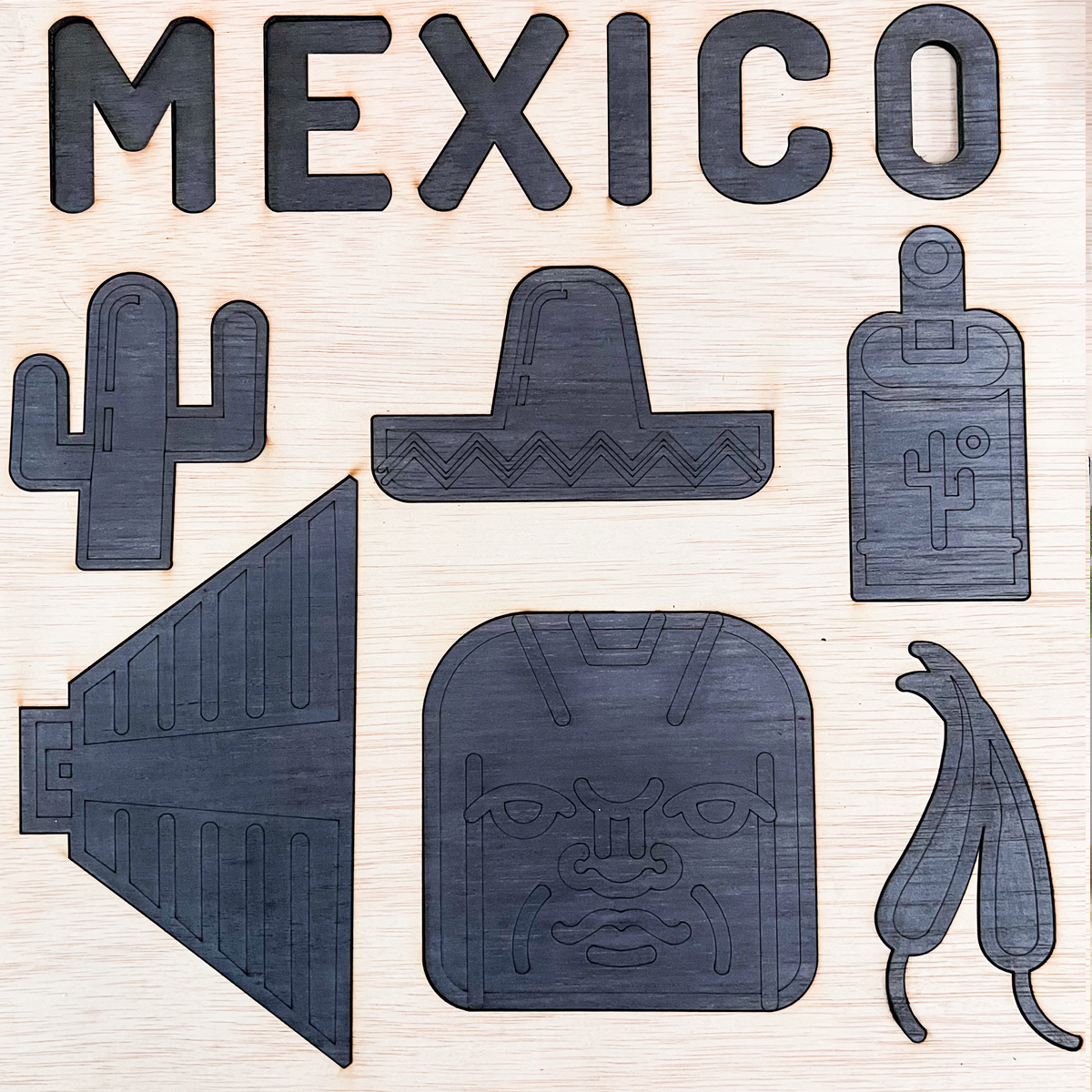 Mapa Decorativo de Madera México Color Negro – Elegancia y Cultura para tu Espacio