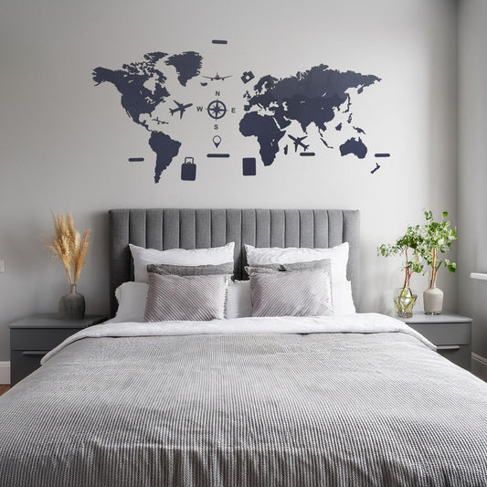 Mapa del mundo de madera para pared color titanio en sala beige minimalista - guia completa - Alcazar Decoraciones
